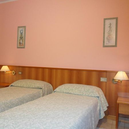 Hotel Ristorante Al Bassanello Bassano del Grappa Exteriör bild