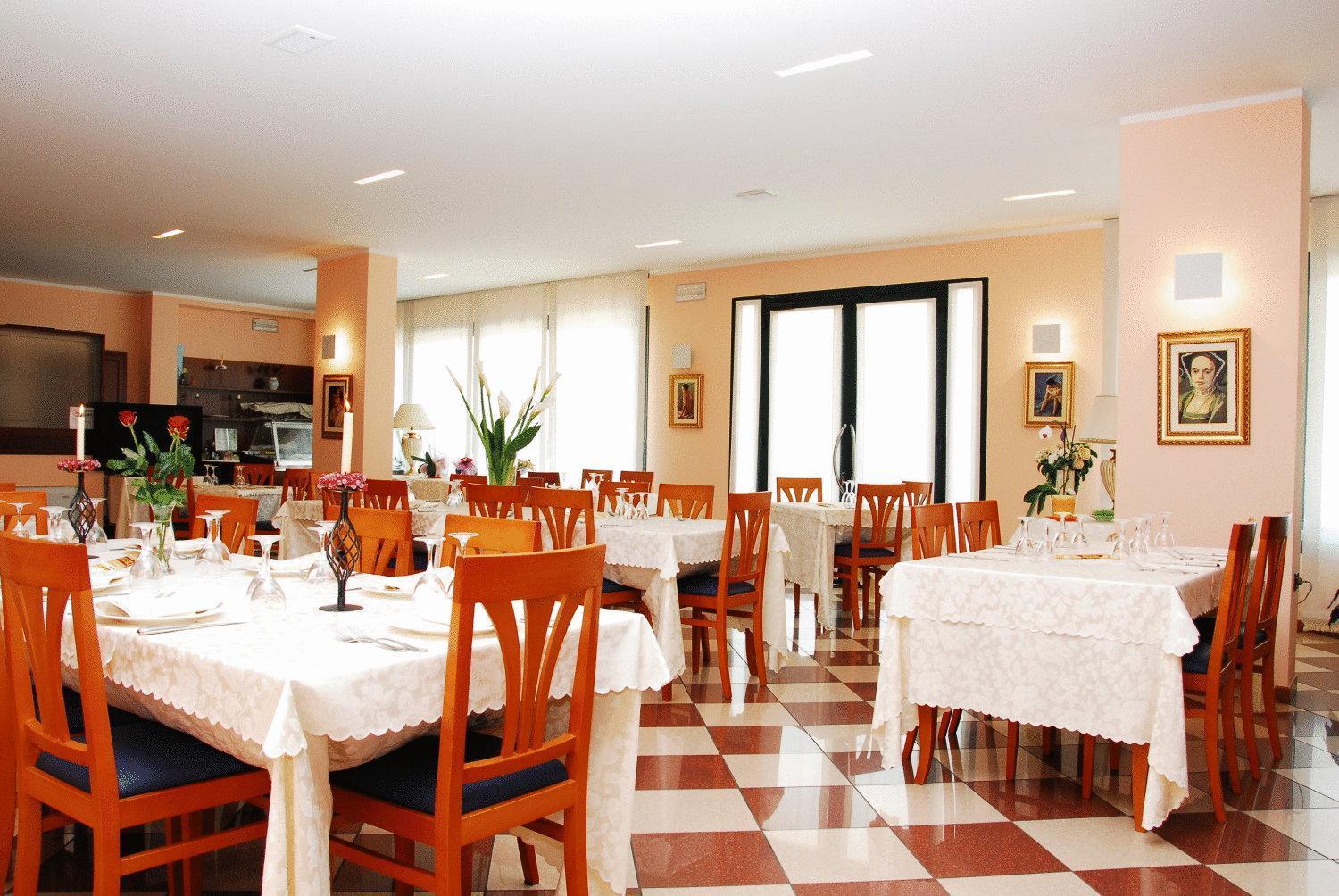 Hotel Ristorante Al Bassanello Bassano del Grappa Exteriör bild