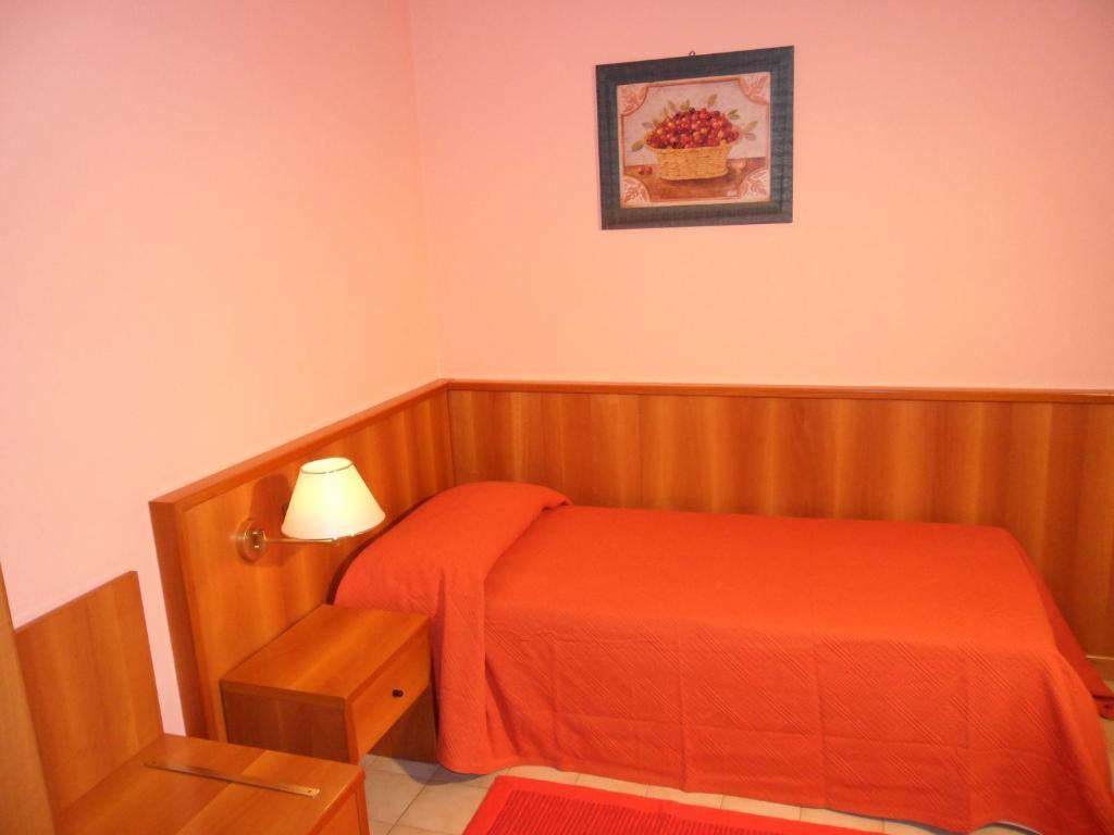 Hotel Ristorante Al Bassanello Bassano del Grappa Rum bild